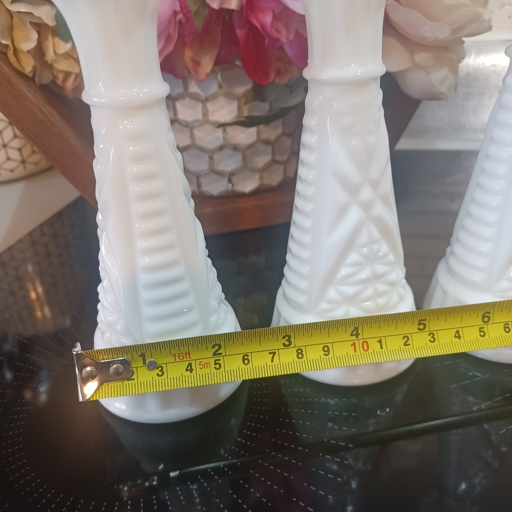 Vintage Milk Glass Bud Vase Set Of 3 - Picture 7 of 7